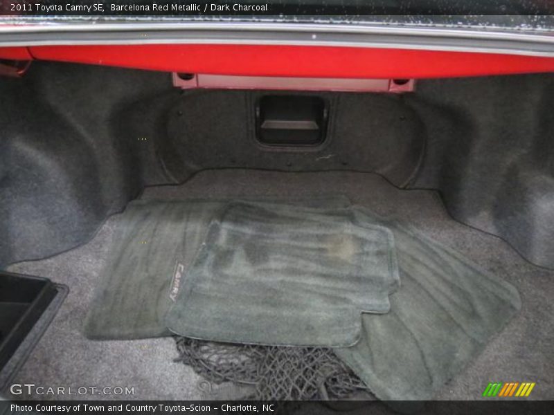 Barcelona Red Metallic / Dark Charcoal 2011 Toyota Camry SE
