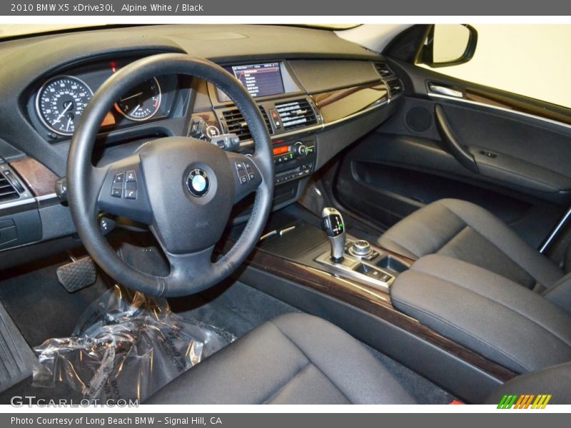 Alpine White / Black 2010 BMW X5 xDrive30i