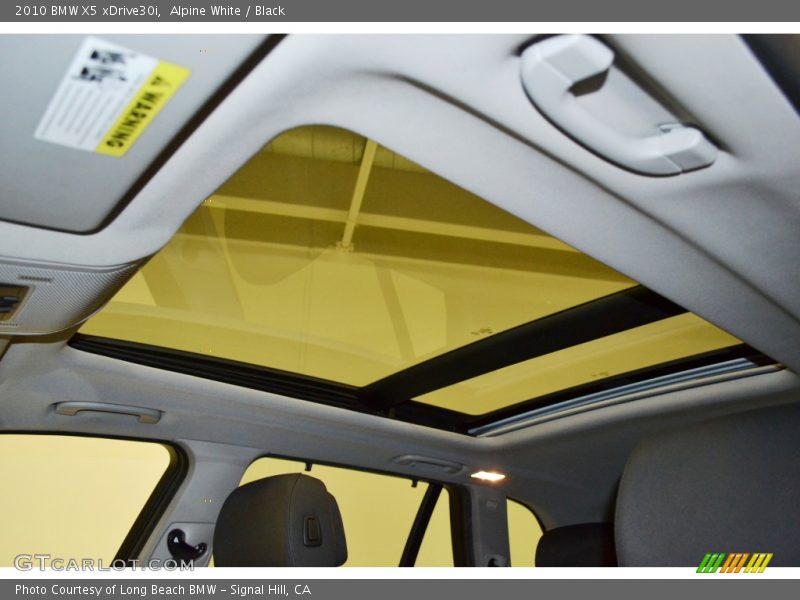 Alpine White / Black 2010 BMW X5 xDrive30i