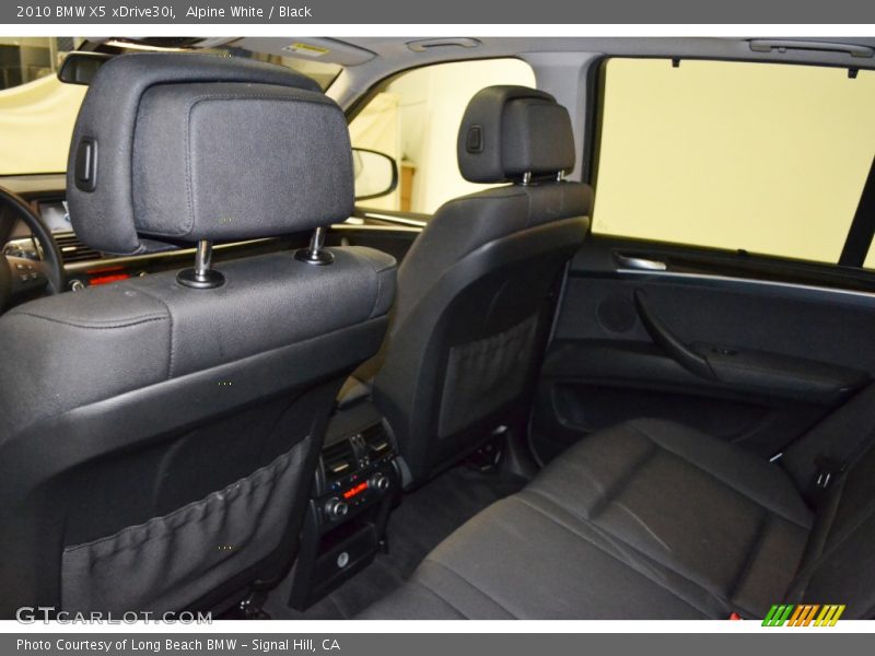 Alpine White / Black 2010 BMW X5 xDrive30i