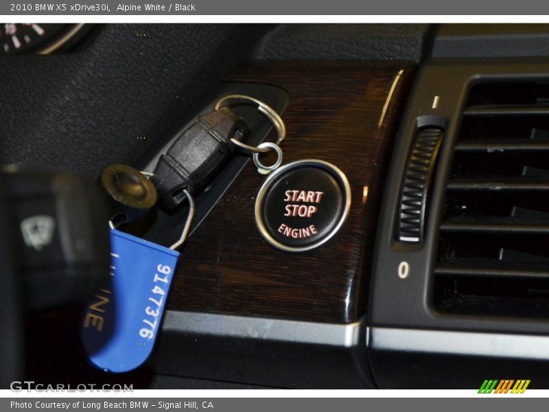 Alpine White / Black 2010 BMW X5 xDrive30i