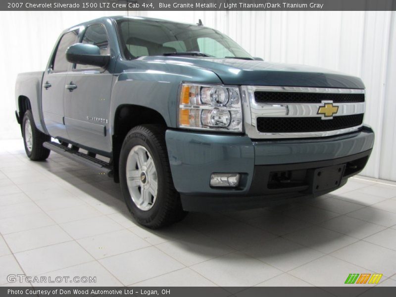 Front 3/4 View of 2007 Silverado 1500 LTZ Crew Cab 4x4