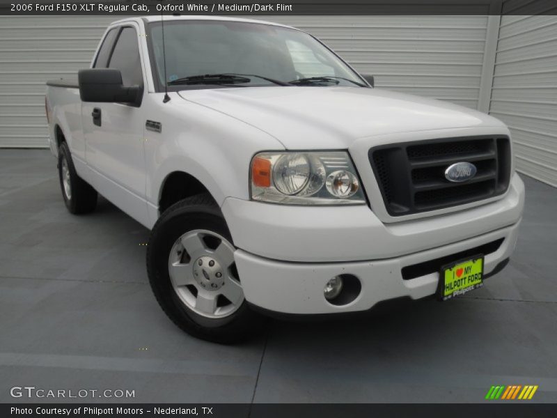 Oxford White / Medium/Dark Flint 2006 Ford F150 XLT Regular Cab