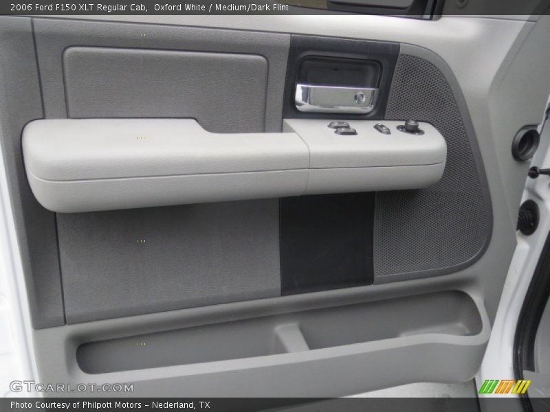 Oxford White / Medium/Dark Flint 2006 Ford F150 XLT Regular Cab