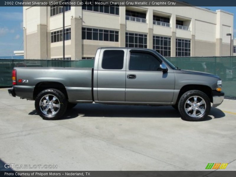 Medium Charcoal Gray Metallic / Graphite Gray 2002 Chevrolet Silverado 1500 Extended Cab 4x4