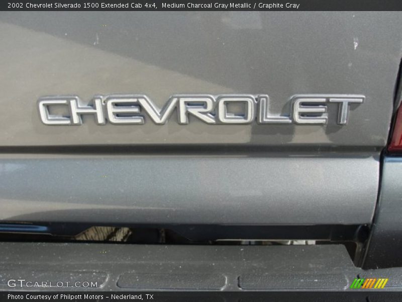 Medium Charcoal Gray Metallic / Graphite Gray 2002 Chevrolet Silverado 1500 Extended Cab 4x4