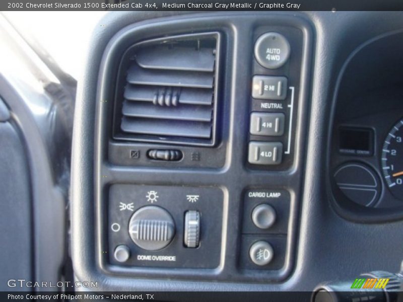 Medium Charcoal Gray Metallic / Graphite Gray 2002 Chevrolet Silverado 1500 Extended Cab 4x4