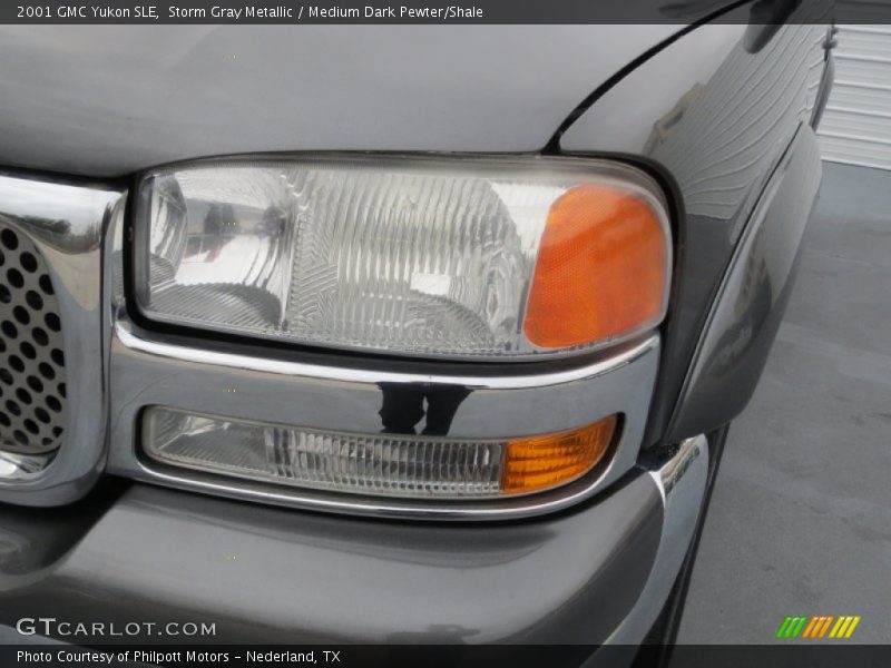 Storm Gray Metallic / Medium Dark Pewter/Shale 2001 GMC Yukon SLE
