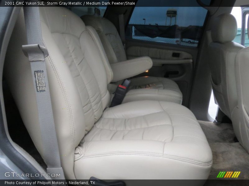 Storm Gray Metallic / Medium Dark Pewter/Shale 2001 GMC Yukon SLE