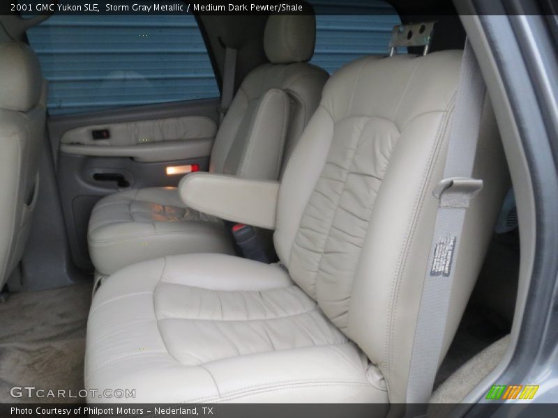 Storm Gray Metallic / Medium Dark Pewter/Shale 2001 GMC Yukon SLE