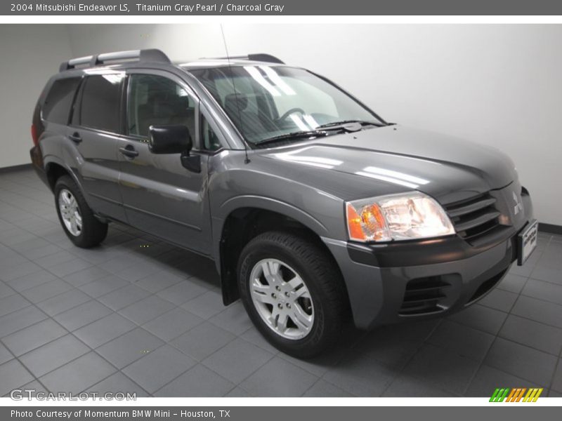 Titanium Gray Pearl / Charcoal Gray 2004 Mitsubishi Endeavor LS