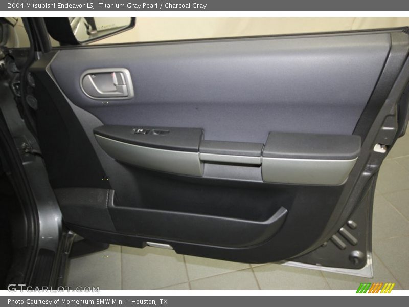 Titanium Gray Pearl / Charcoal Gray 2004 Mitsubishi Endeavor LS