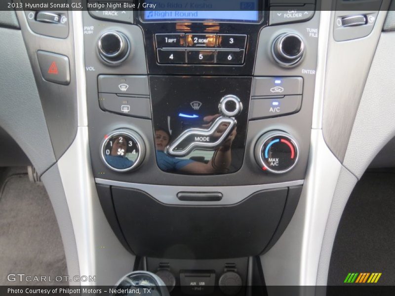 Indigo Night Blue / Gray 2013 Hyundai Sonata GLS