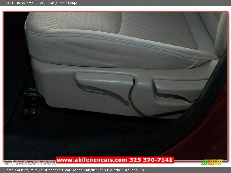 Spicy Red / Beige 2011 Kia Sorento LX V6
