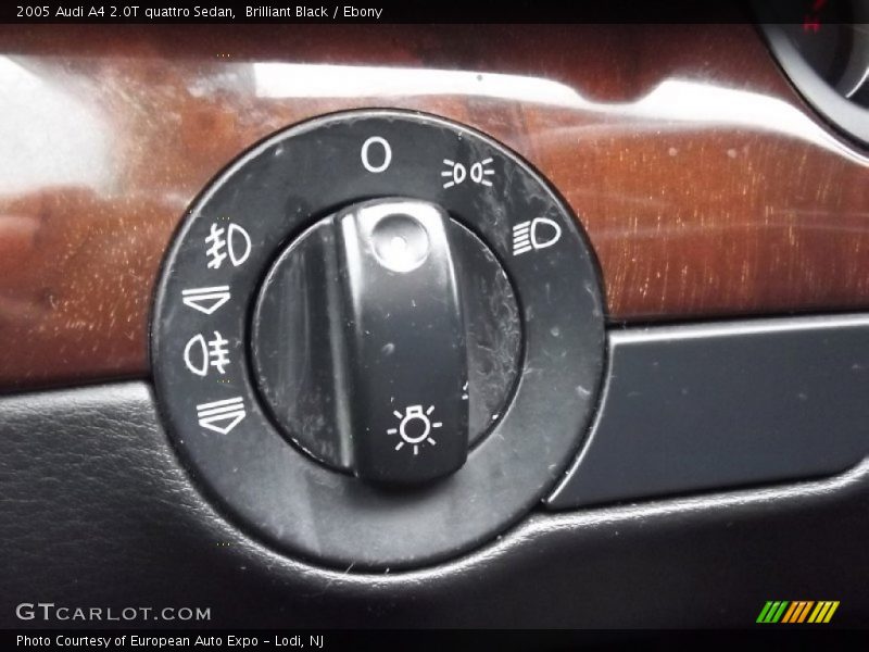 Brilliant Black / Ebony 2005 Audi A4 2.0T quattro Sedan