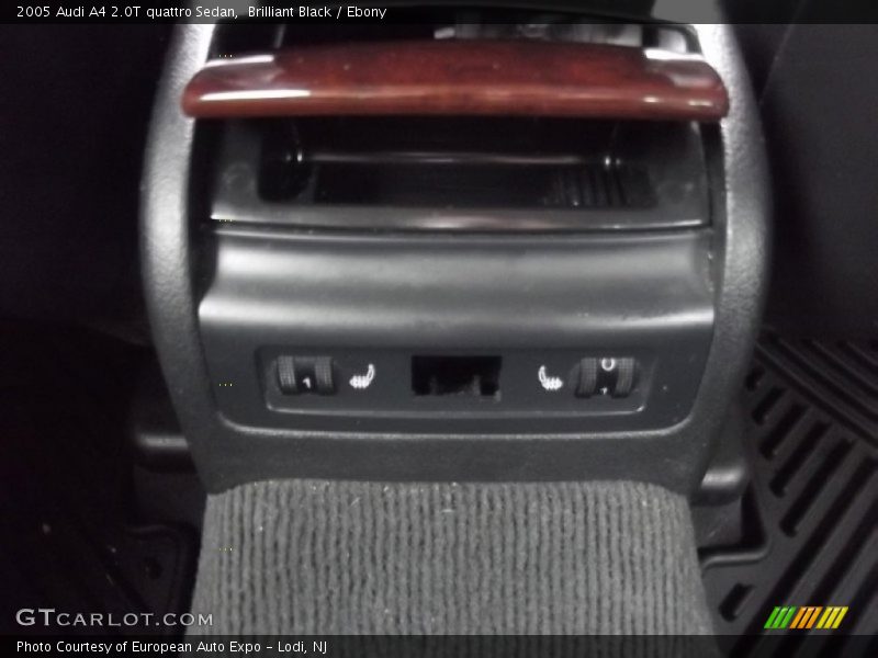 Brilliant Black / Ebony 2005 Audi A4 2.0T quattro Sedan