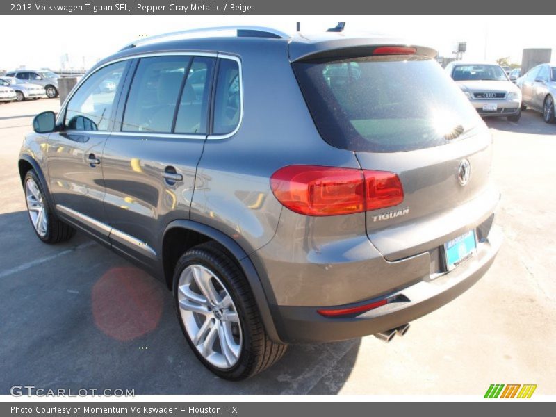 Pepper Gray Metallic / Beige 2013 Volkswagen Tiguan SEL