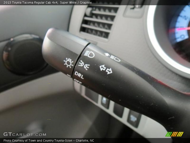 Super White / Graphite 2013 Toyota Tacoma Regular Cab 4x4