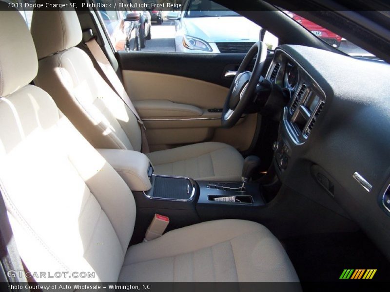 Pitch Black / Black/Light Frost Beige 2013 Dodge Charger SE