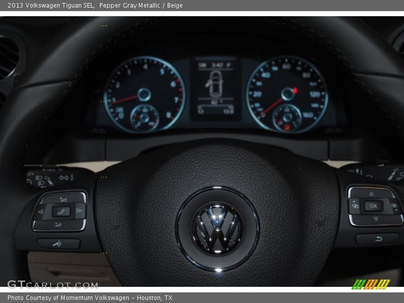 Pepper Gray Metallic / Beige 2013 Volkswagen Tiguan SEL