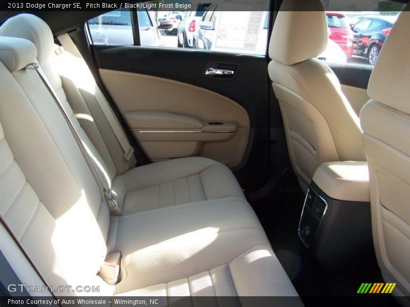 Pitch Black / Black/Light Frost Beige 2013 Dodge Charger SE
