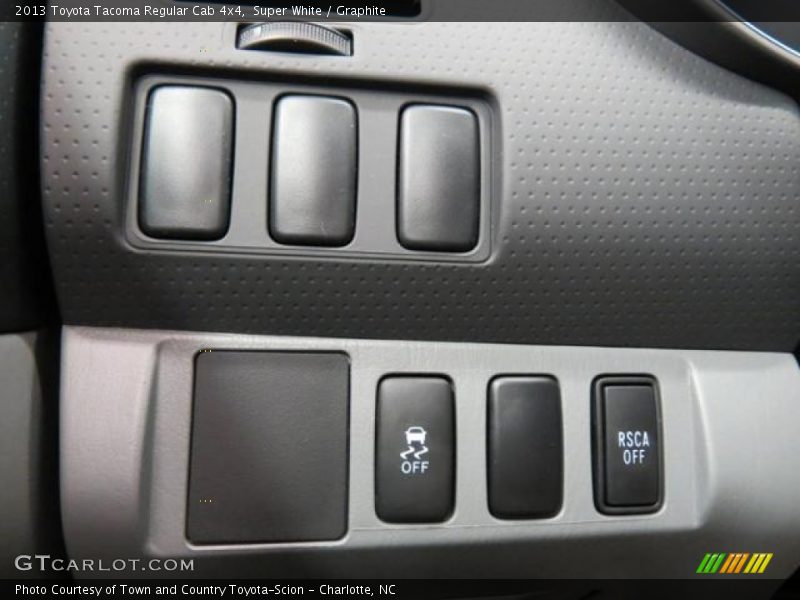 Super White / Graphite 2013 Toyota Tacoma Regular Cab 4x4