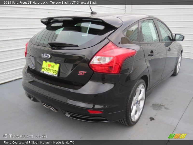 Tuxedo Black / ST Charcoal Black 2013 Ford Focus ST Hatchback
