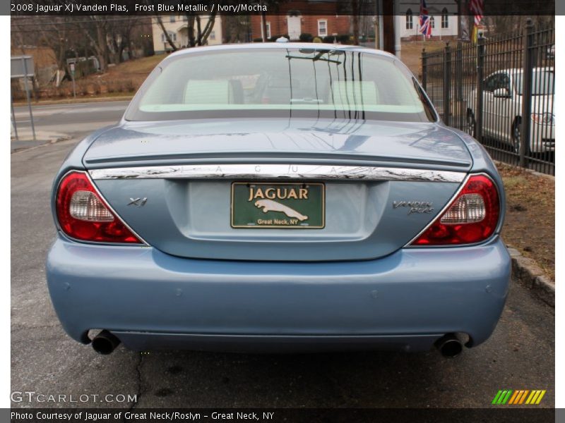 Frost Blue Metallic / Ivory/Mocha 2008 Jaguar XJ Vanden Plas