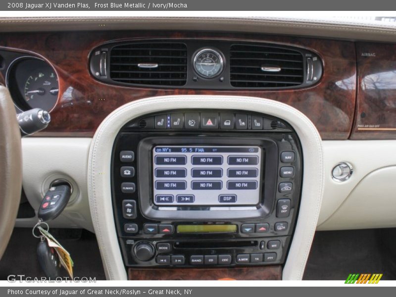 Controls of 2008 XJ Vanden Plas