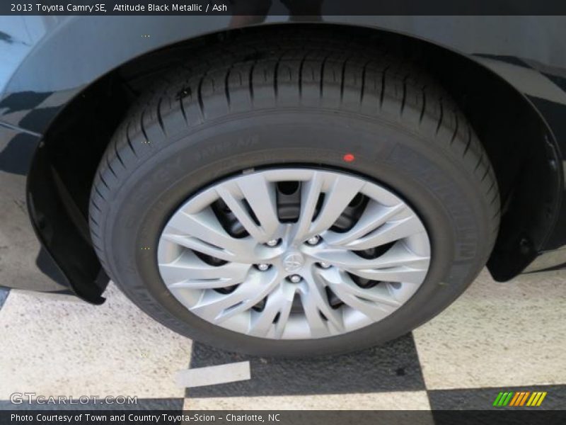 Attitude Black Metallic / Ash 2013 Toyota Camry SE