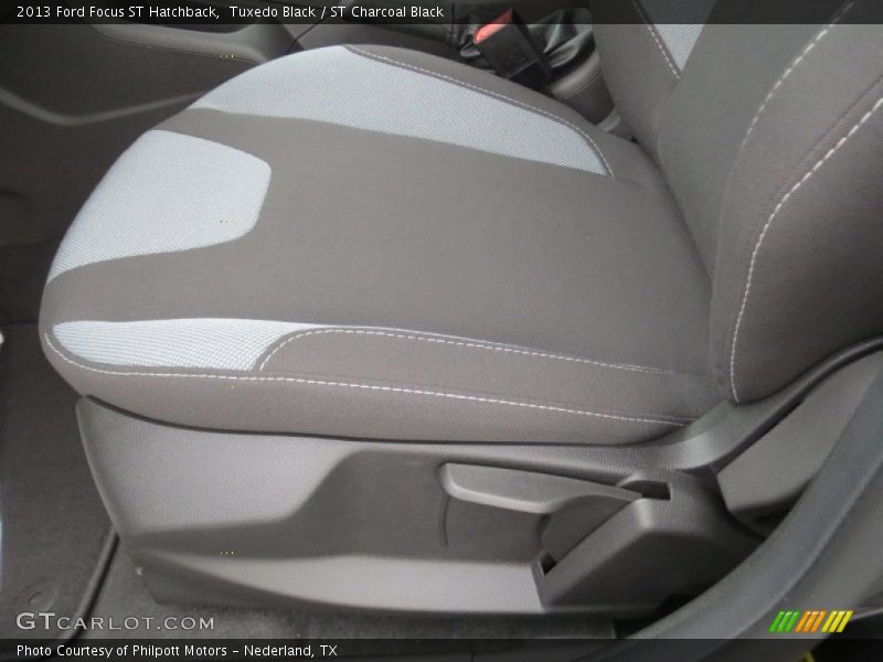 Tuxedo Black / ST Charcoal Black 2013 Ford Focus ST Hatchback