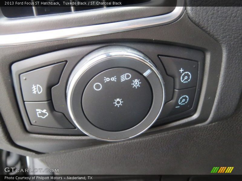 Tuxedo Black / ST Charcoal Black 2013 Ford Focus ST Hatchback