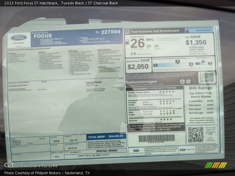 Tuxedo Black / ST Charcoal Black 2013 Ford Focus ST Hatchback