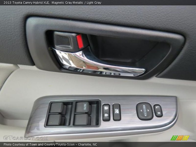 Magnetic Gray Metallic / Light Gray 2013 Toyota Camry Hybrid XLE