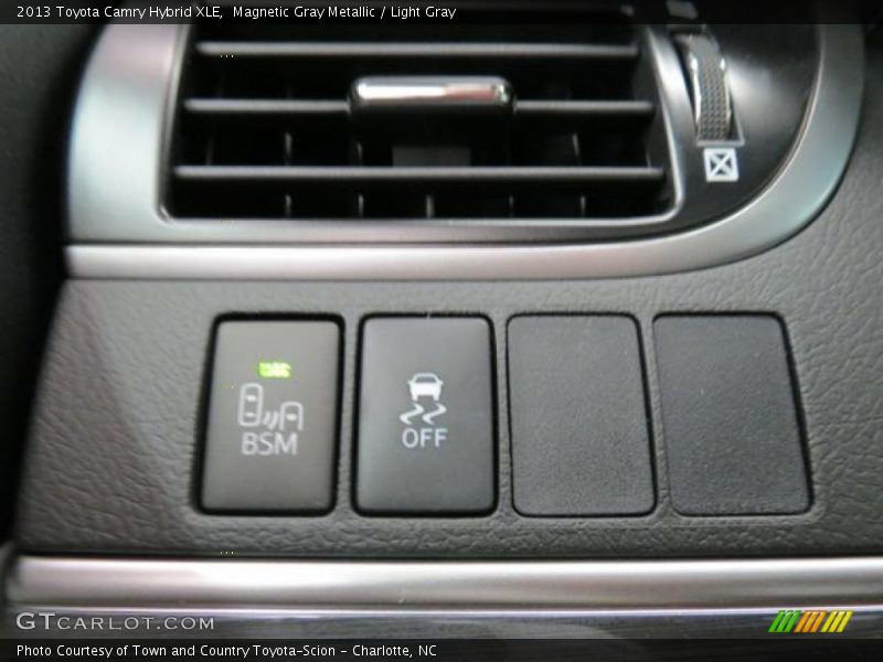 Magnetic Gray Metallic / Light Gray 2013 Toyota Camry Hybrid XLE