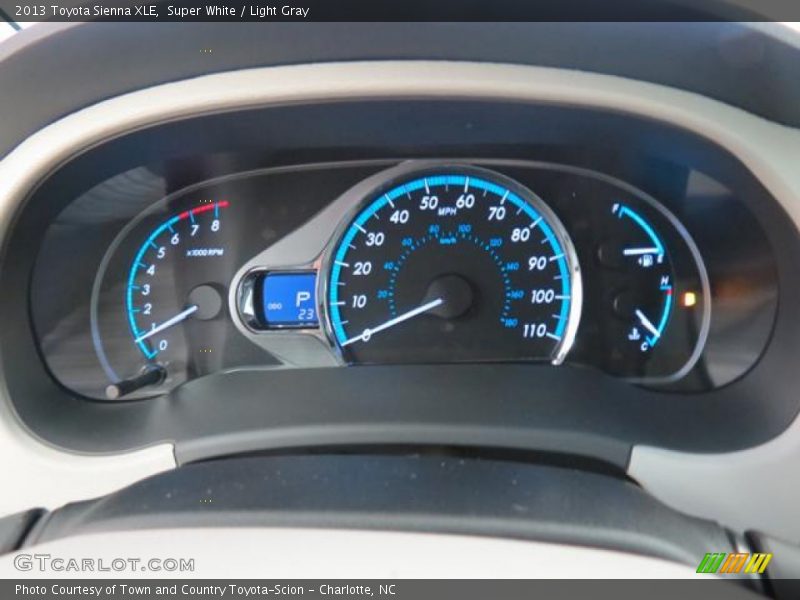 Super White / Light Gray 2013 Toyota Sienna XLE
