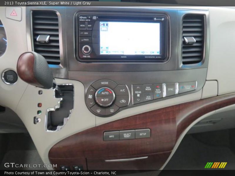 Super White / Light Gray 2013 Toyota Sienna XLE