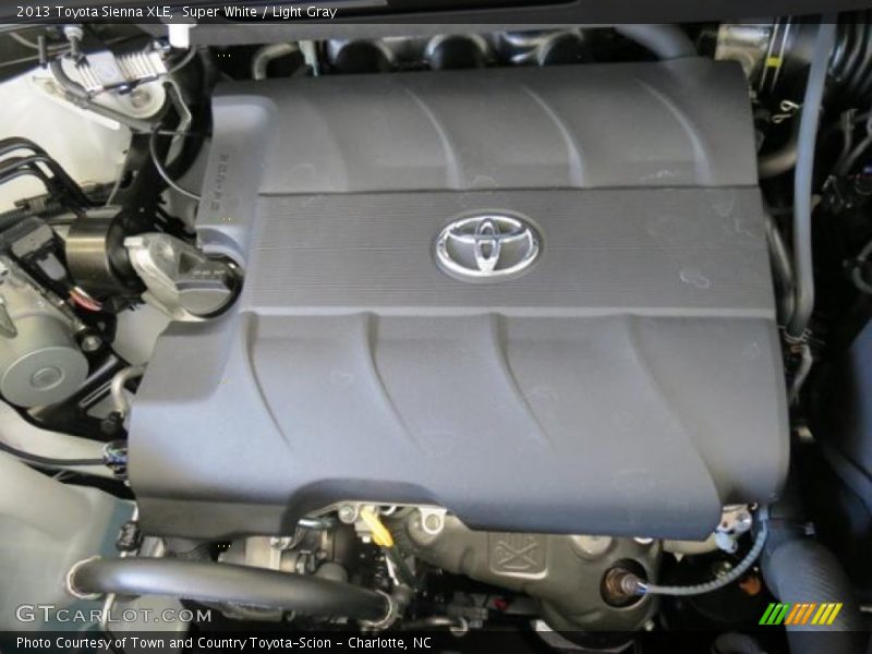 Super White / Light Gray 2013 Toyota Sienna XLE