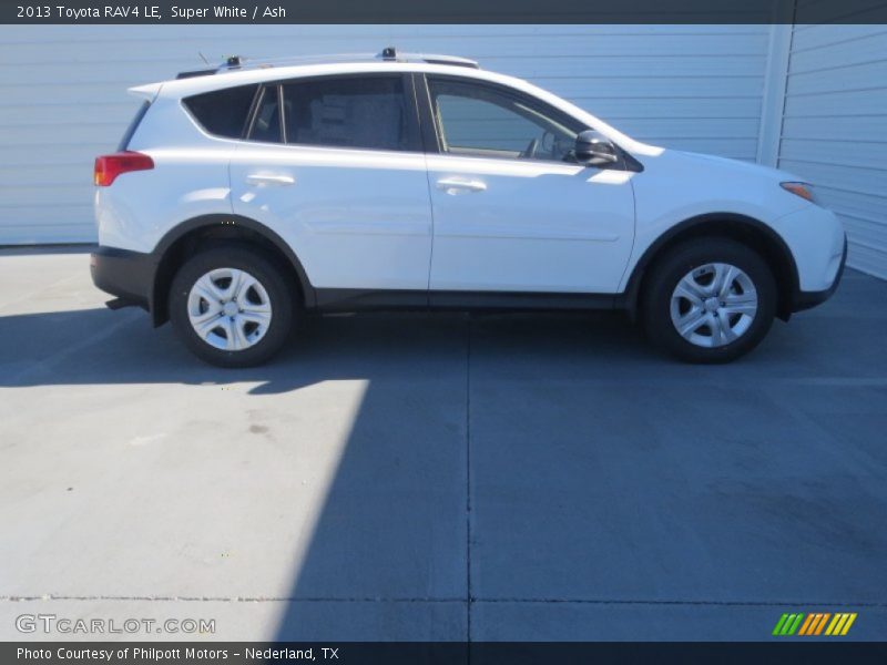 Super White / Ash 2013 Toyota RAV4 LE