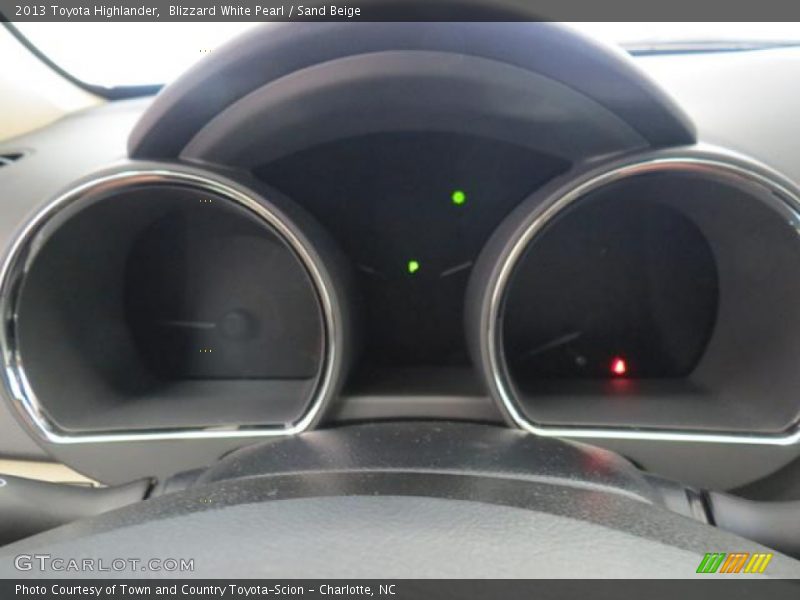 Blizzard White Pearl / Sand Beige 2013 Toyota Highlander