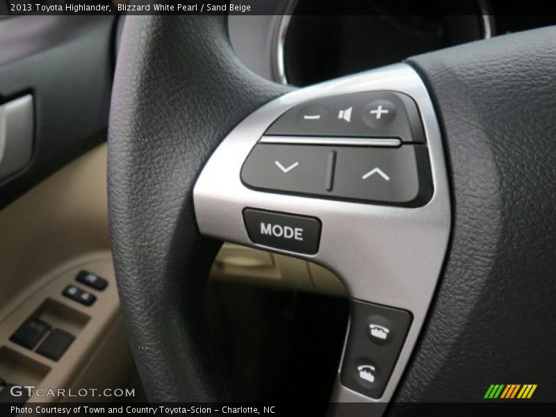 Blizzard White Pearl / Sand Beige 2013 Toyota Highlander