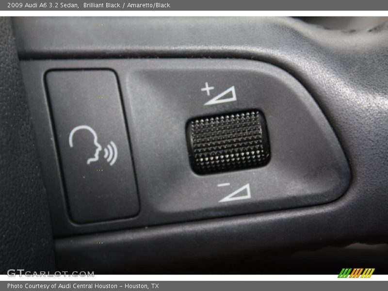 Controls of 2009 A6 3.2 Sedan