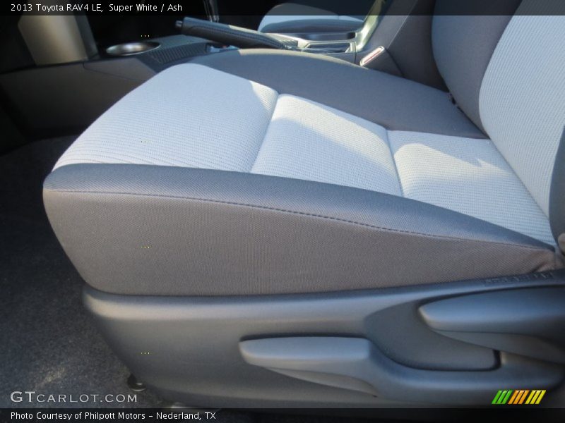 Super White / Ash 2013 Toyota RAV4 LE