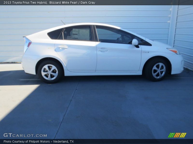 Blizzard White Pearl / Dark Gray 2013 Toyota Prius Two Hybrid