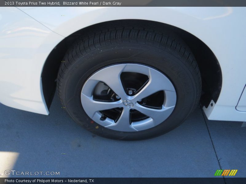Blizzard White Pearl / Dark Gray 2013 Toyota Prius Two Hybrid
