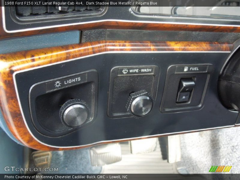 Controls of 1988 F150 XLT Lariat Regular Cab 4x4