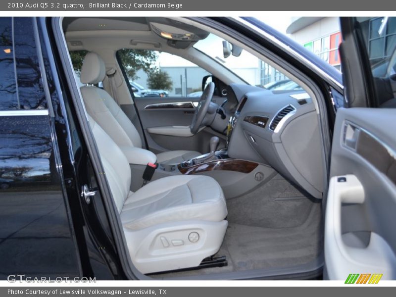 Brilliant Black / Cardamom Beige 2010 Audi Q5 3.2 quattro