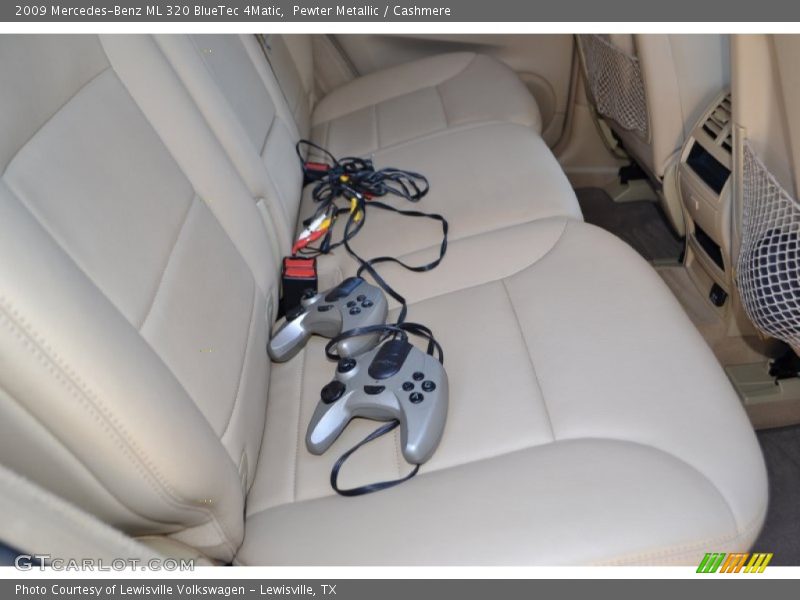 Pewter Metallic / Cashmere 2009 Mercedes-Benz ML 320 BlueTec 4Matic