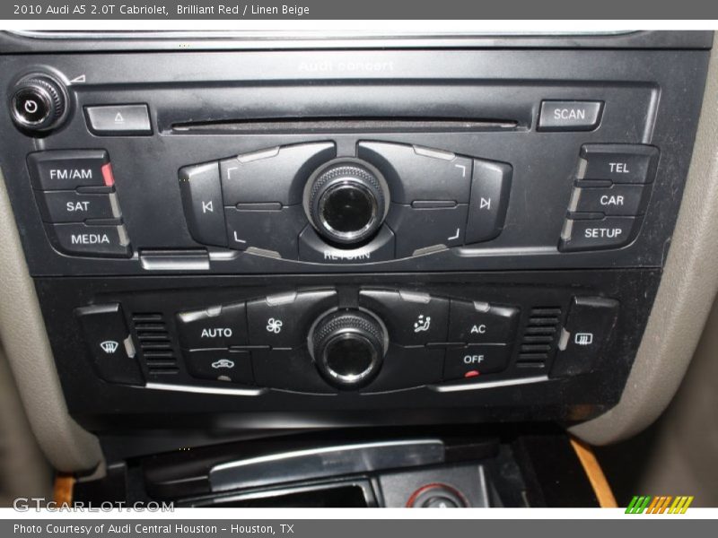 Controls of 2010 A5 2.0T Cabriolet