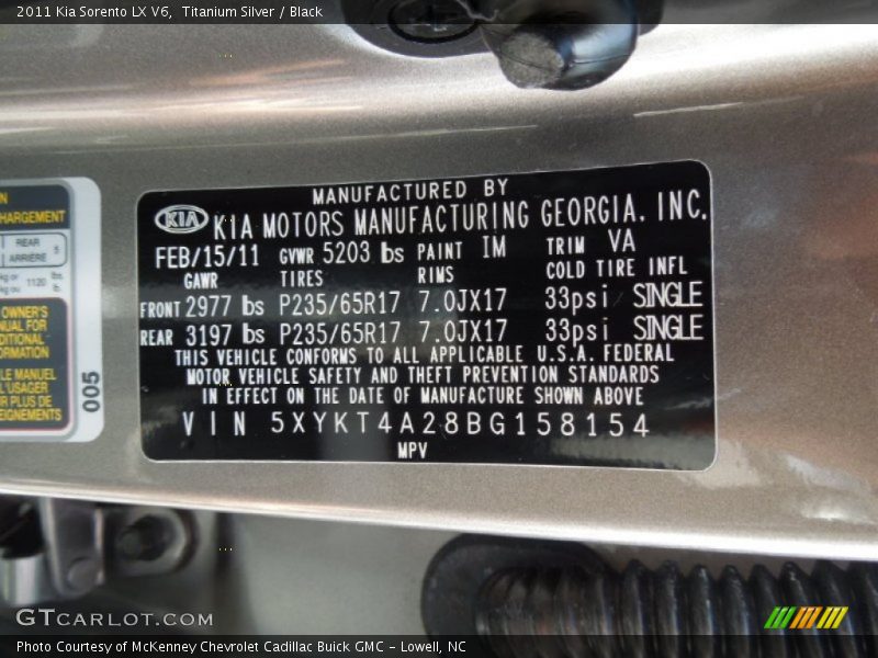 Titanium Silver / Black 2011 Kia Sorento LX V6